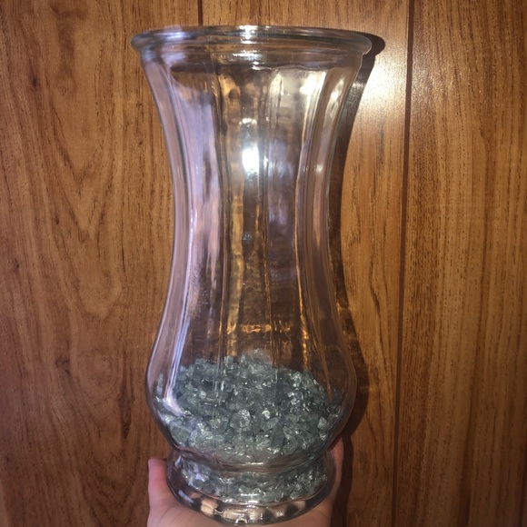 Two Glass Vases - Picture 2 of 6